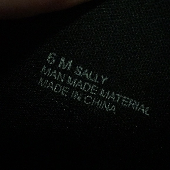 Boots - Picture 4 of 6